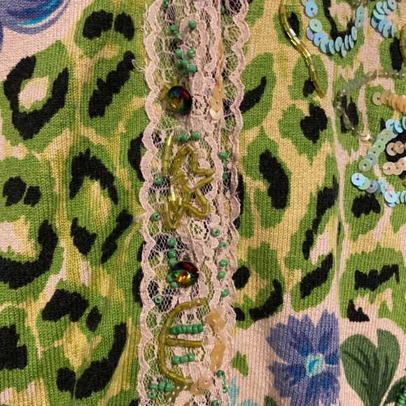 W Medium Vintage Charlotte Tarantola (Anthropologie) beaded sweater. - Picture 7 of 8